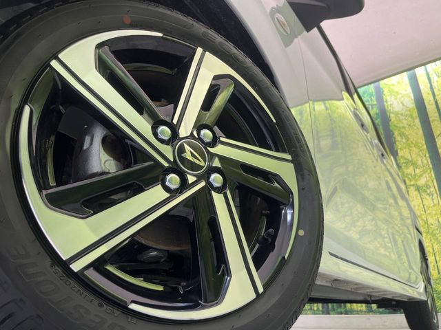 �y����15�C���`�A���~�z�C�[���z�O�ςɃ}�b�`���������A���~�z�C�[���𑕒����Ă���܂��B�e��ЊO�A���~�z�C�[����A�X�^�b�h���X�^�C�����戵�����Ă���܂��B���񂲑��k����������