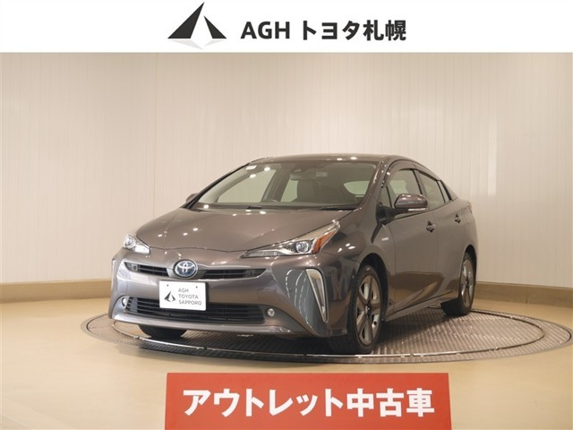 プリウス1.8 A ツーリングセレクション E-Four 4WD