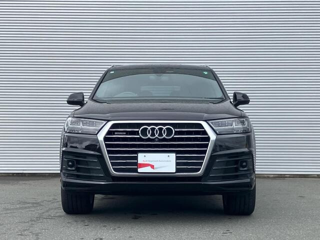 Q745 TFSI クワトロ Sラインパッケージ 4WD