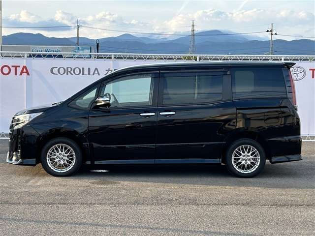 ノア1.8 ハイブリッド Si W×B III