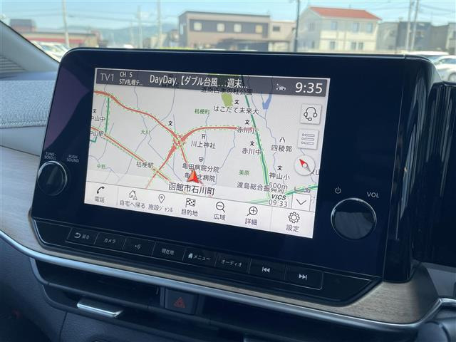 ノートオーラ1.2 G FOUR レザーエディション 4WD