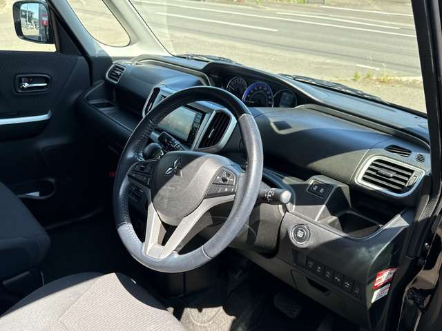 �����[���ɂ��s���Ȃ��q�l�ł��܂��́A�����k���҂����Ă���܂���wNEODrive�x����TEL011�]792�]0374