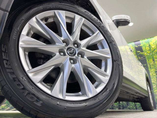 �y����19�C���`�A���~�z�C�[���z�O�ςɃ}�b�`���������A���~�z�C�[���𑕒����Ă���܂��B�e��ЊO�A���~�z�C�[����A�X�^�b�h���X�^�C�����戵�����Ă���܂��B���񂲑��k����������