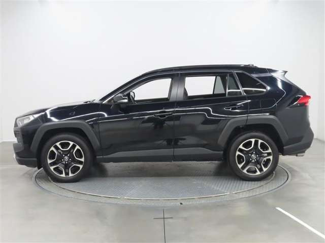RAV42.0 アドベンチャー 4WD