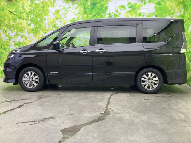 セレナ1.2 e-POWER ハイウェイスターV