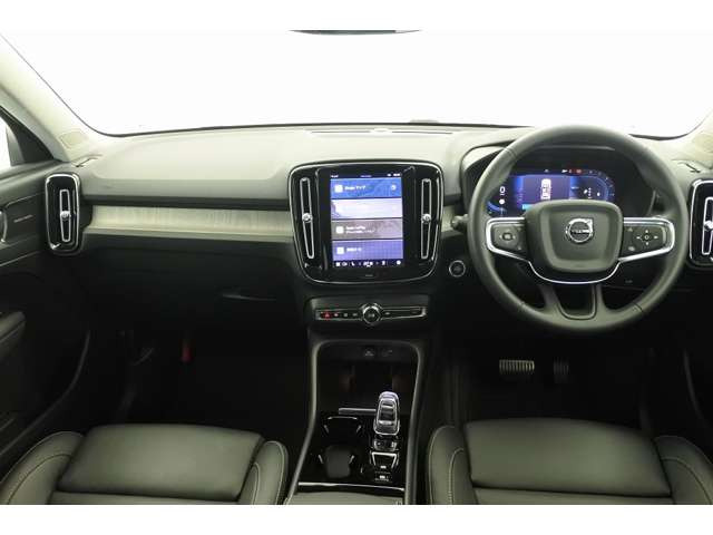XC40アルティメット B4 AWD 4WD