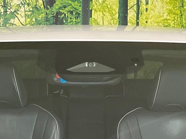 クラウンクロスオーバー2.5 G アドバンスト レザー パッケージ E-Four 4WD