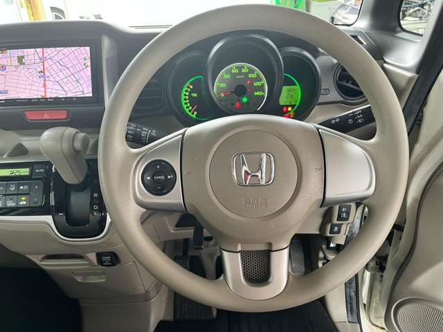 N-BOXカスタムG Lパッケージ 4WD