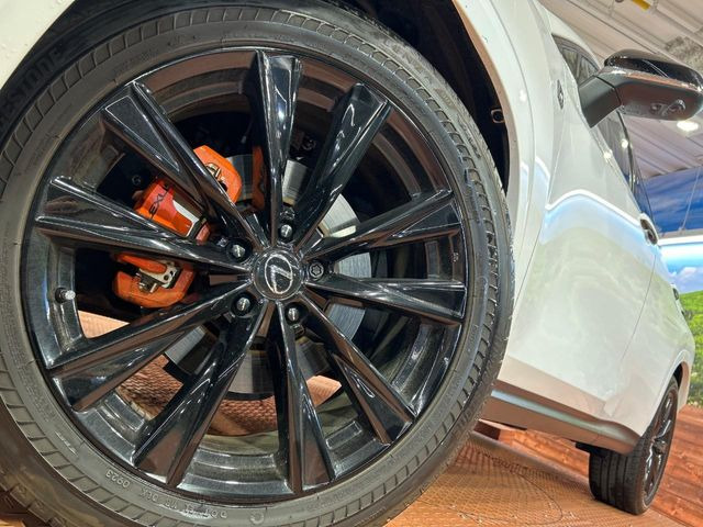 �y����20�C���`�A���~�z�C�[���z�O�ςɃ}�b�`���������A���~�z�C�[���𑕒����Ă���܂��B�e��ЊO�A���~�z�C�[����A�X�^�b�h���X�^�C�����戵�����Ă���܂��B���񂲑��k����������