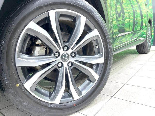 �y����20�C���`�A���~�z�C�[���z�O�ςɃ}�b�`���������A���~�z�C�[���𑕒����Ă���܂��B�e��ЊO�A���~�z�C�[����A�X�^�b�h���X�^�C�����戵�����Ă���܂��B���񂲑��k����������