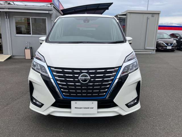 セレナ1.2 e-POWER ハイウェイスターV
