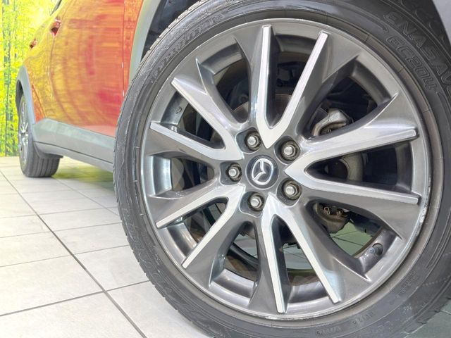�y����18�C���`�A���~�z�C�[���z�O�ςɃ}�b�`���������A���~�z�C�[���𑕒����Ă���܂��B�e��ЊO�A���~�z�C�[����A�X�^�b�h���X�^�C�����戵�����Ă���܂��B���񂲑��k����������