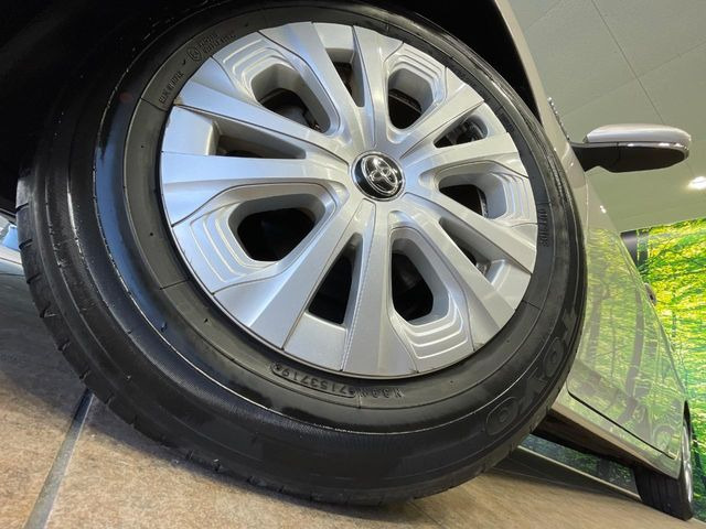 �y����15�C���`�A���~�z�C�[���z�O�ςɃ}�b�`���������A���~�z�C�[���𑕒����Ă���܂��B�e��ЊO�A���~�z�C�[����A�X�^�b�h���X�^�C�����戵�����Ă���܂��B���񂲑��k����������