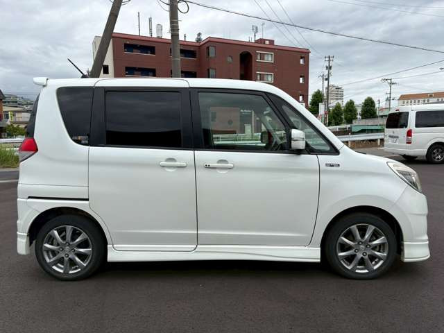 ソリオ1.2 ブラック＆ホワイト 4WD