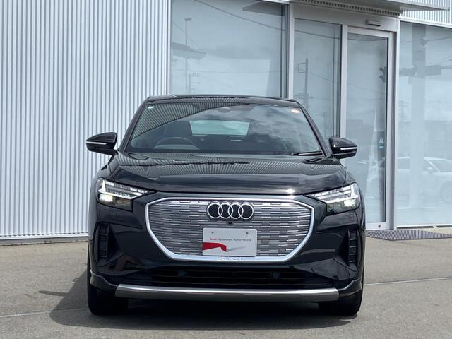 Q4スポーツバックe-tron40 アドバンスド