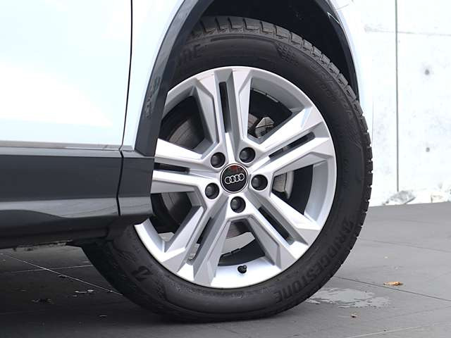 Q235 TFSI アドバンスド