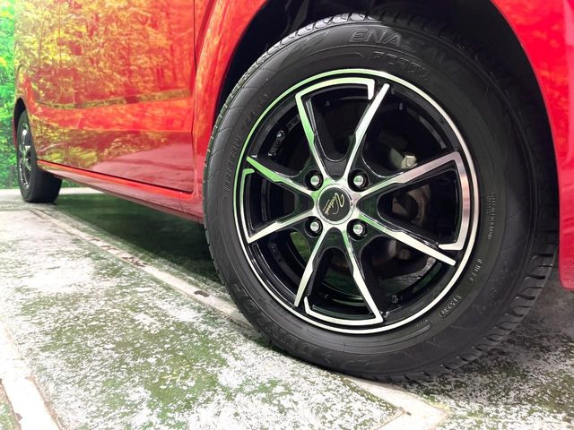 �y14�C���`�A���~�z�C�[���z�O�ςɃ}�b�`�����A���~�z�C�[���𑕒����Ă���܂��B�e��A���~�z�C�[����A�X�^�b�h���X�^�C�����戵�����Ă���܂��B���񂲑��k����������