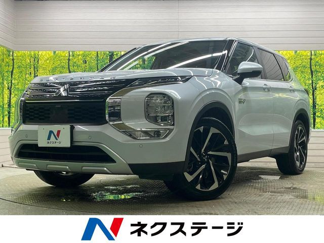 アウトランダーPHEV(三菱) 2.4 G 4WD 中古車画像
