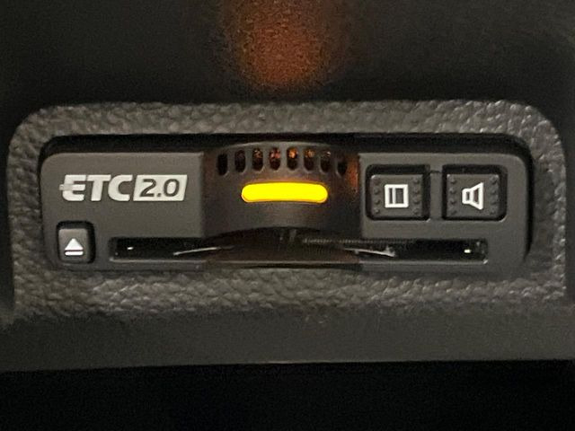 【ETC】高速道路の料金所をストレスなく通過!話題のスポットやサービスエリアに多い「スマートIC」利用時は必須のアイテムです。当店でセットアップを実施、ご納車当日からすぐにご利用いただけます!
