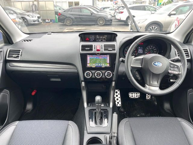 フォレスター2.0 XT アイサイト 4WD