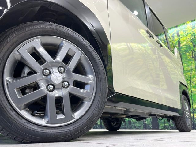 �y����15�C���`�A���~�z�C�[���z�O�ςɃ}�b�`���������A���~�z�C�[���𑕒����Ă���܂��B�e��ЊO�A���~�z�C�[����A�X�^�b�h���X�^�C�����戵�����Ă���܂��B���񂲑��k����������