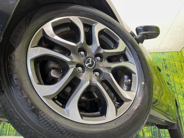 �y����16�C���`�A���~�z�C�[���z�O�ςɃ}�b�`���������A���~�z�C�[���𑕒����Ă���܂��B�e��ЊO�A���~�z�C�[����A�X�^�b�h���X�^�C�����戵�����Ă���܂��B���񂲑��k����������