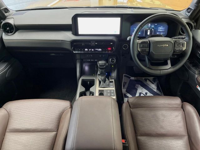 ランドクルーザー2502.8 ZX ディーゼル 4WD