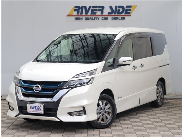 セレナ1.2 e-POWER ハイウェイスターV