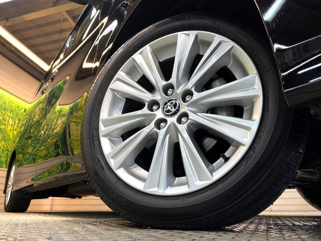 �y����18�C���`�A���~�z�C�[���z�O�ςɃ}�b�`���������A���~�z�C�[���𑕒����Ă���܂��B�e��ЊO�A���~�z�C�[����A�X�^�b�h���X�^�C�����戵�����Ă���܂��B���񂲑��k����������