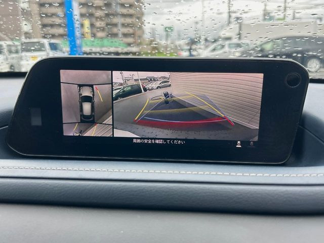 �y360&deg;�r���[���j�^�[�z��p�̃J�����ɂ��A�ォ�猩���낵���悤�Ȏ��_��360�x�N���}�̎��͂��m�F���邱�Ƃ��ł��܂������p�������m�F���₷���A�����ꏊ�ł̐؂�Ԃ��⒓�Ԃ��X���[�Y�ɍs���܂��B