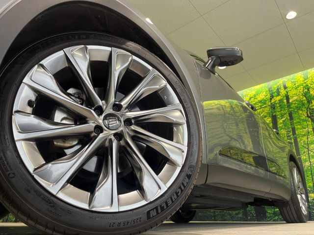 �y����21�C���`�A���~�z�C�[���z�O�ςɃ}�b�`���������A���~�z�C�[���𑕒����Ă���܂��B�e��ЊO�A���~�z�C�[����A�X�^�b�h���X�^�C�����戵�����Ă���܂��B���񂲑��k����������