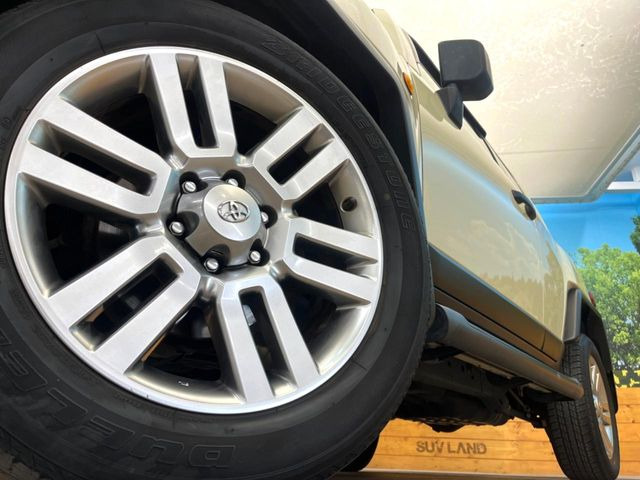 �y����20�C���`�A���~�z�C�[���z�O�ςɃ}�b�`���������A���~�z�C�[���𑕒����Ă���܂��B�e��ЊO�A���~�z�C�[����A�X�^�b�h���X�^�C�����戵�����Ă���܂��B���񂲑��k����������