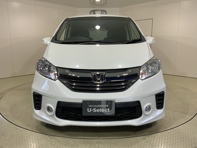 フリード1.5 G プレミアムエディション
