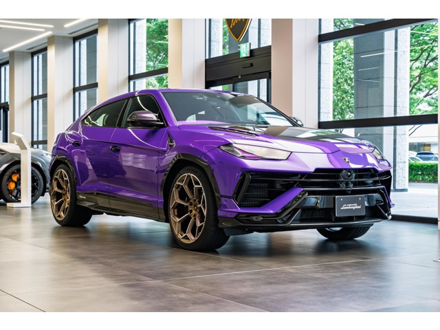 ウルスペルフォルマンテ 4WD