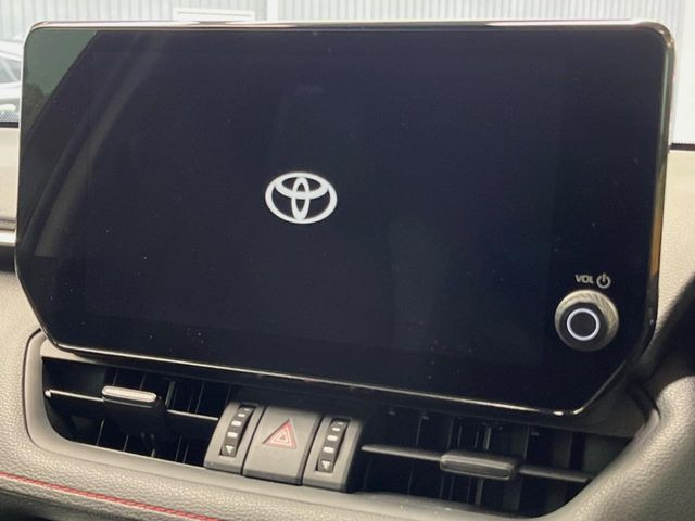 �y10.5�C���` �f�B�X�v���C�I�[�f�B�I�z���ʂ̃f�B�X�v���C��AppleCarPlay��AndroidAuto�����p�\�B�傫�ȉ�ʂŃX�}�z�i�r�A�v���������p���������܂���