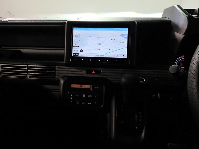 N-VAN