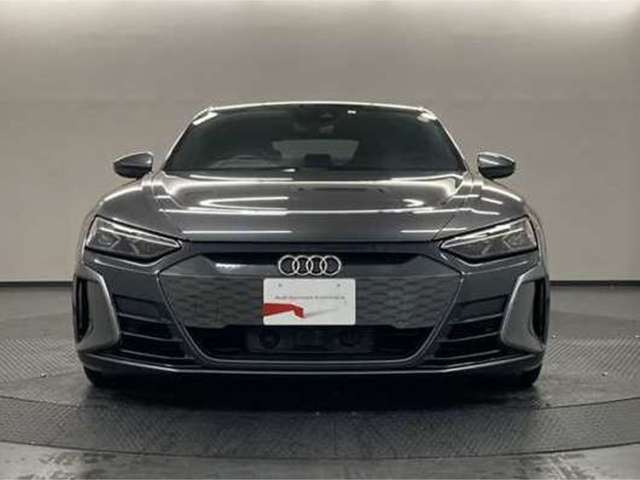 e-tron GT クワトロ4WD