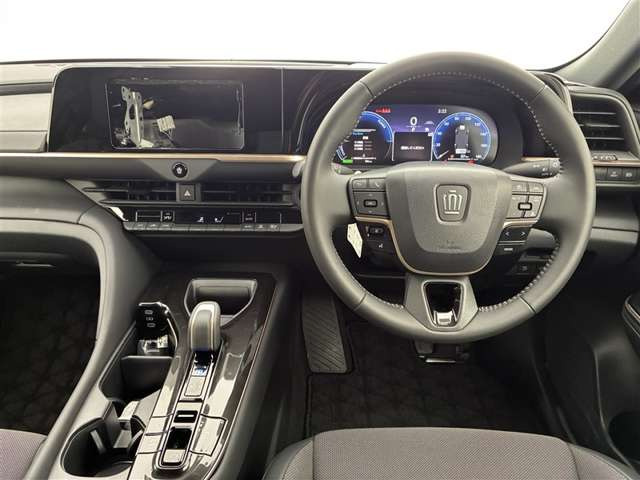 クラウンクロスオーバー2.5 X E-Four 4WD