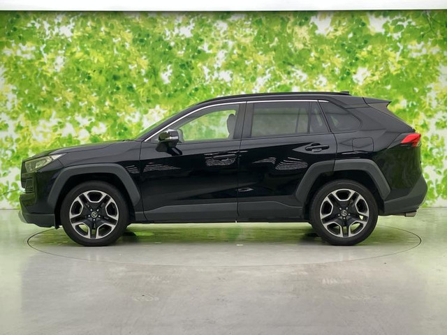 RAV42.0 アドベンチャー 4WD