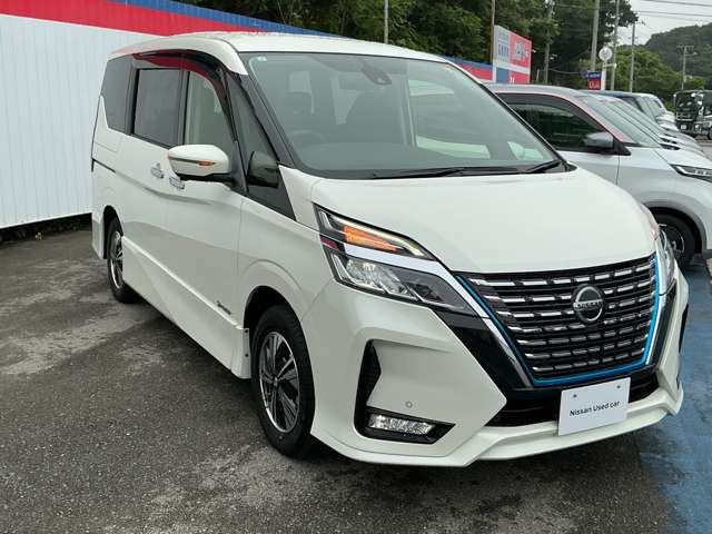 セレナ1.2 e-POWER ハイウェイスターV