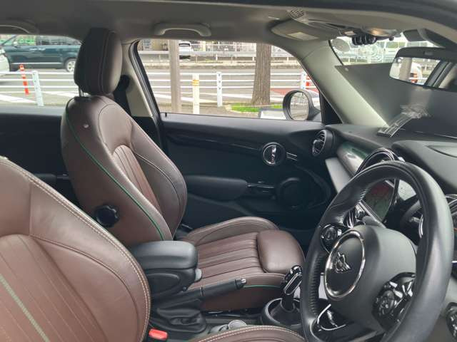 ミニクーパー S 60イヤーズ エディション DCT