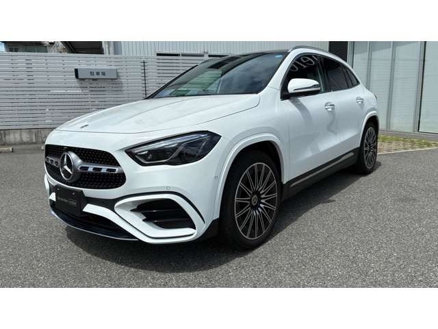GLAクラスGLA200d 4マチック AMGラインパッケージ 4WD