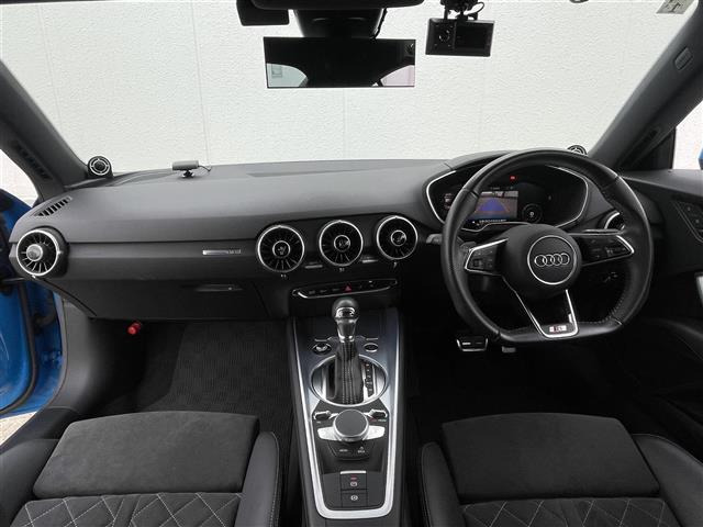 TTクーペ40 TFSI