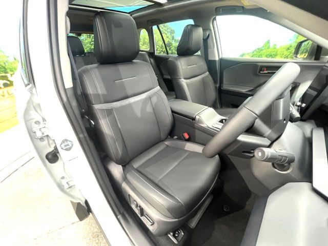�y���烌�U�[�V�[�g�z����̂ӂ���肪�e�ՂŃ����e�i���X�����ȒP�ȁA�@�\���ɗD��鍇����v���̗p�����㎿�ȃV�[�g�ł��B����S�n���悭�A���������ӂ��S�n�ǂ��ԓ���Ԃ����o���Ă���܂��B