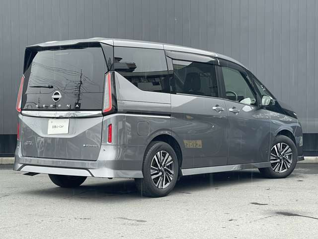 セレナ1.4 e-POWER ハイウェイスターV