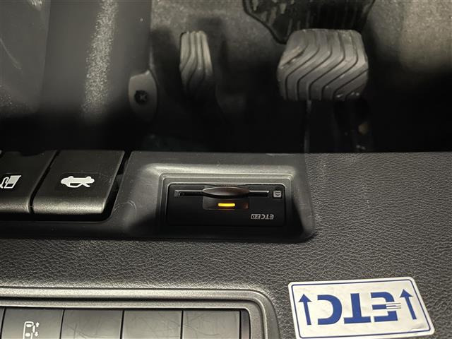セレナ2.0 ハイウェイスターV 4WD