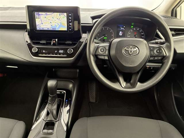 カローラツーリング1.8 ハイブリッド X E-Four 4WD
