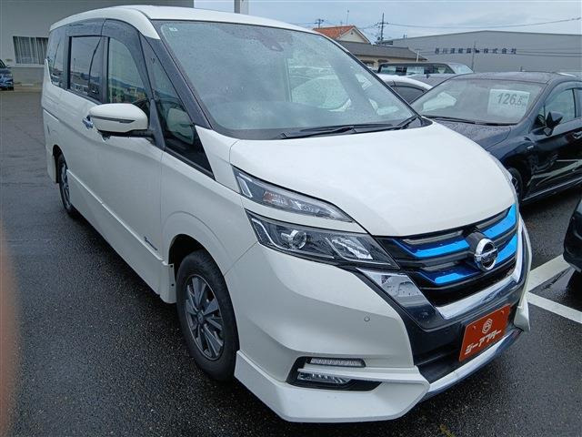 セレナ1.2 e-POWER ハイウェイスターV