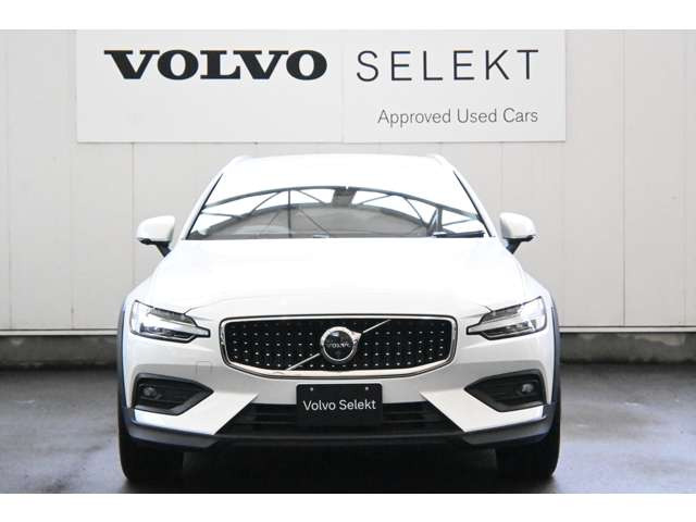 V60クロスカントリープラス B5 AWD 4WD