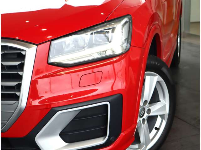 Q21.0 TFSI スポーツ